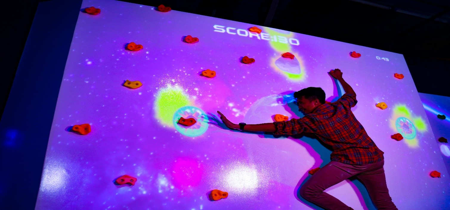 Cabaran Mendaki — AR dinding panjat